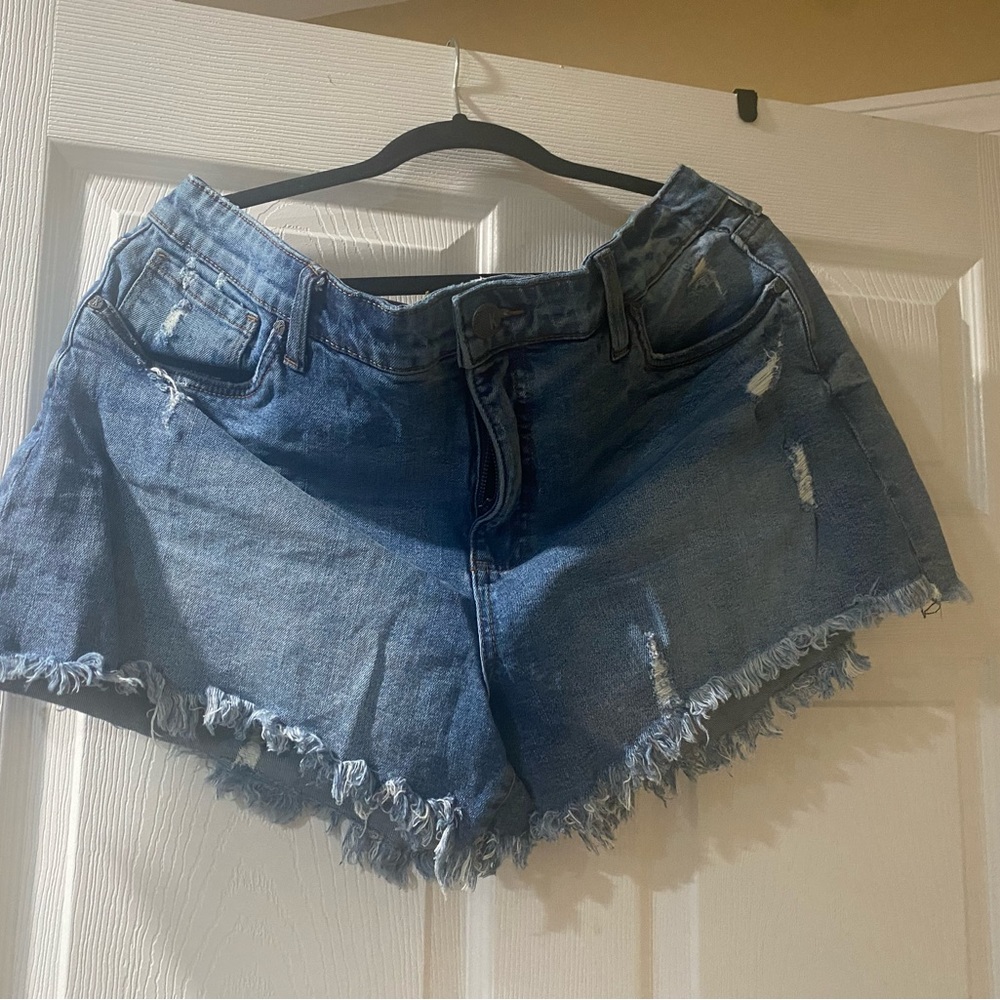 Boutique brand shorts. Never worn. Tags removed and washed. Higher waist